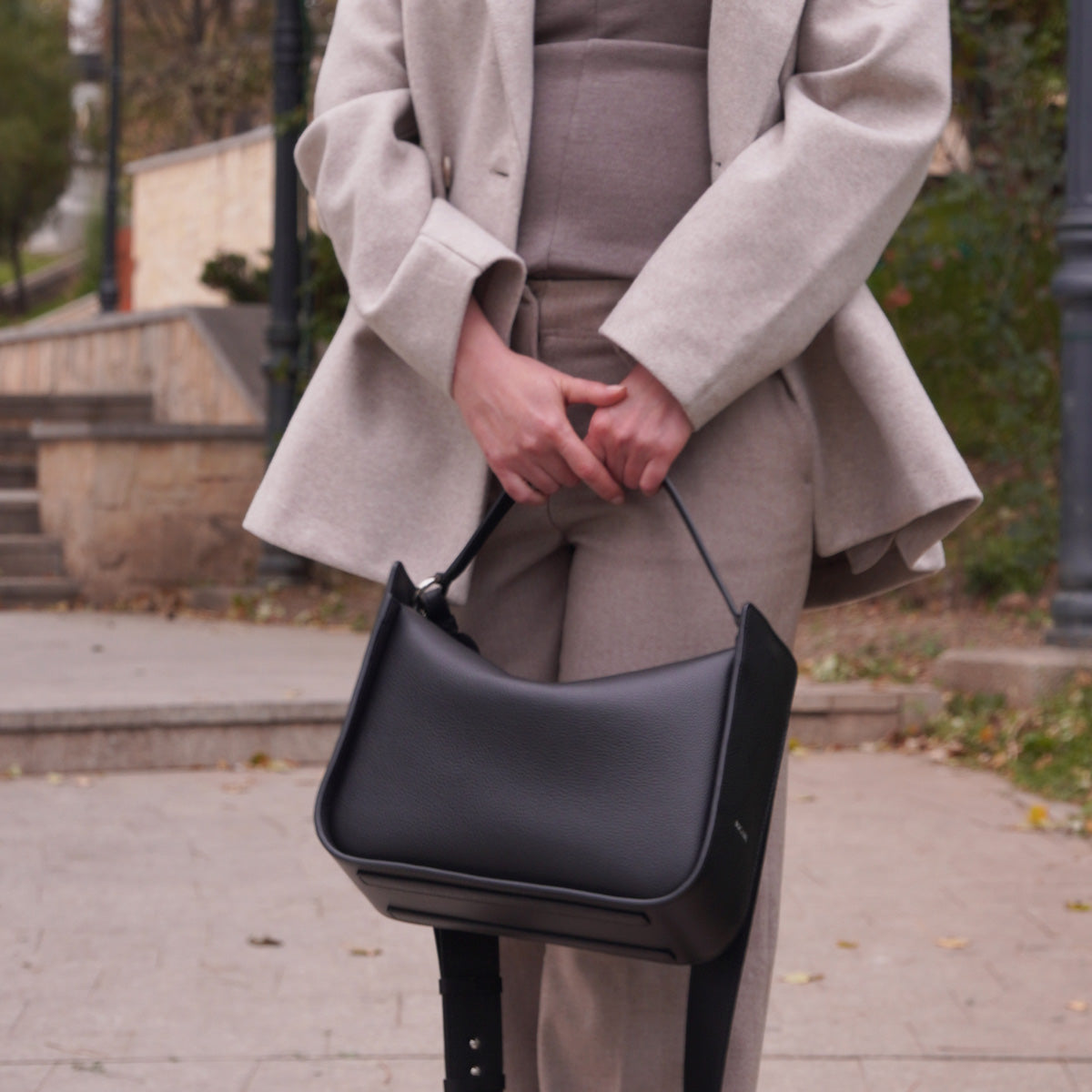 Geanta Toujours Maxi, Piele Texturata, Neagra