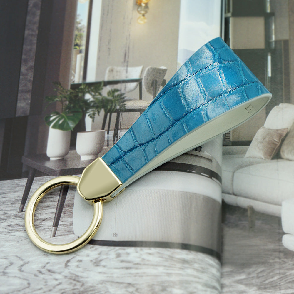 Breloc din Piele de Aligator Albastru Lucios