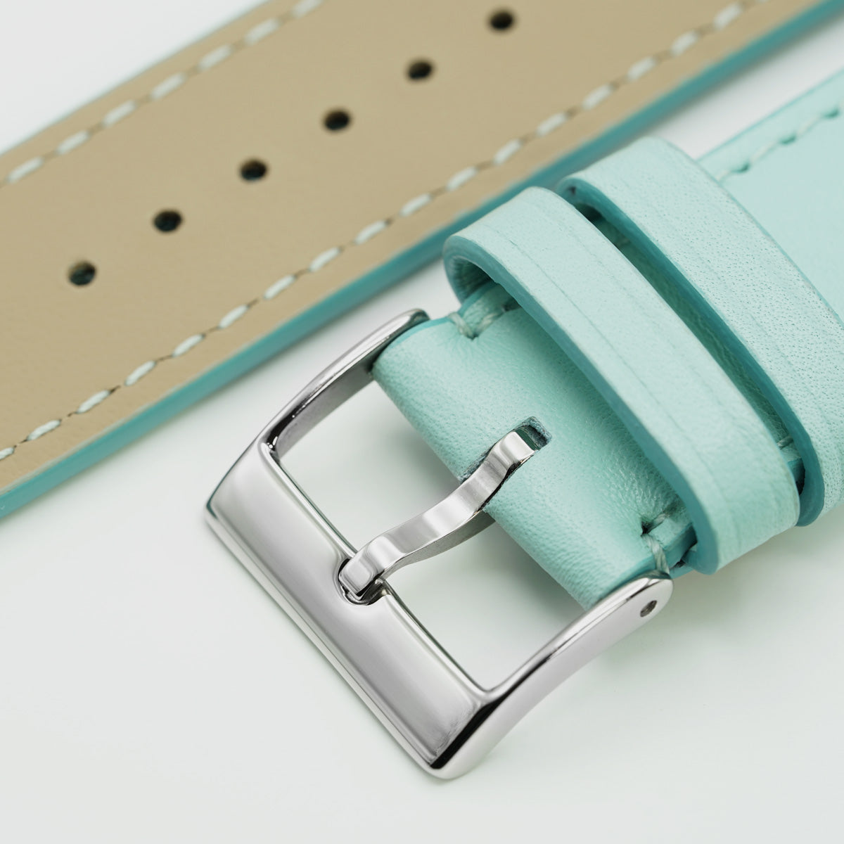 Curea de Ceas din Piele Full-Grain Albastru Aqua, Profil Bombat