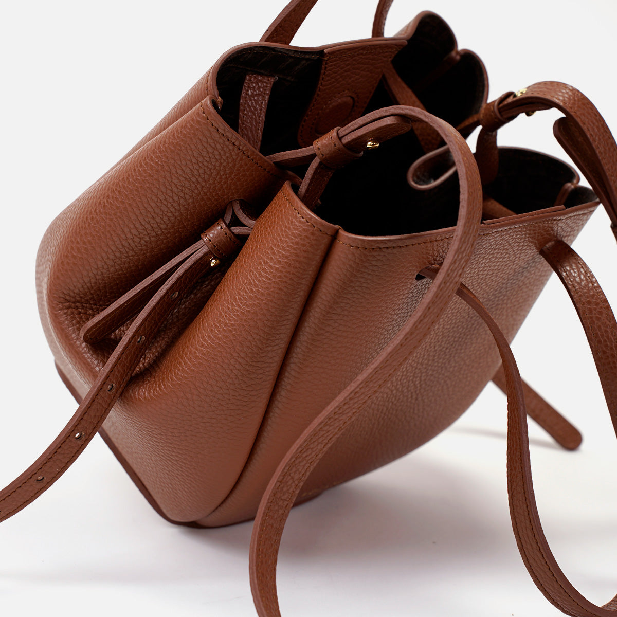 Geanta Mini Pétale, Piele Texturata, Culoare Scortisoara, cu Accesorii