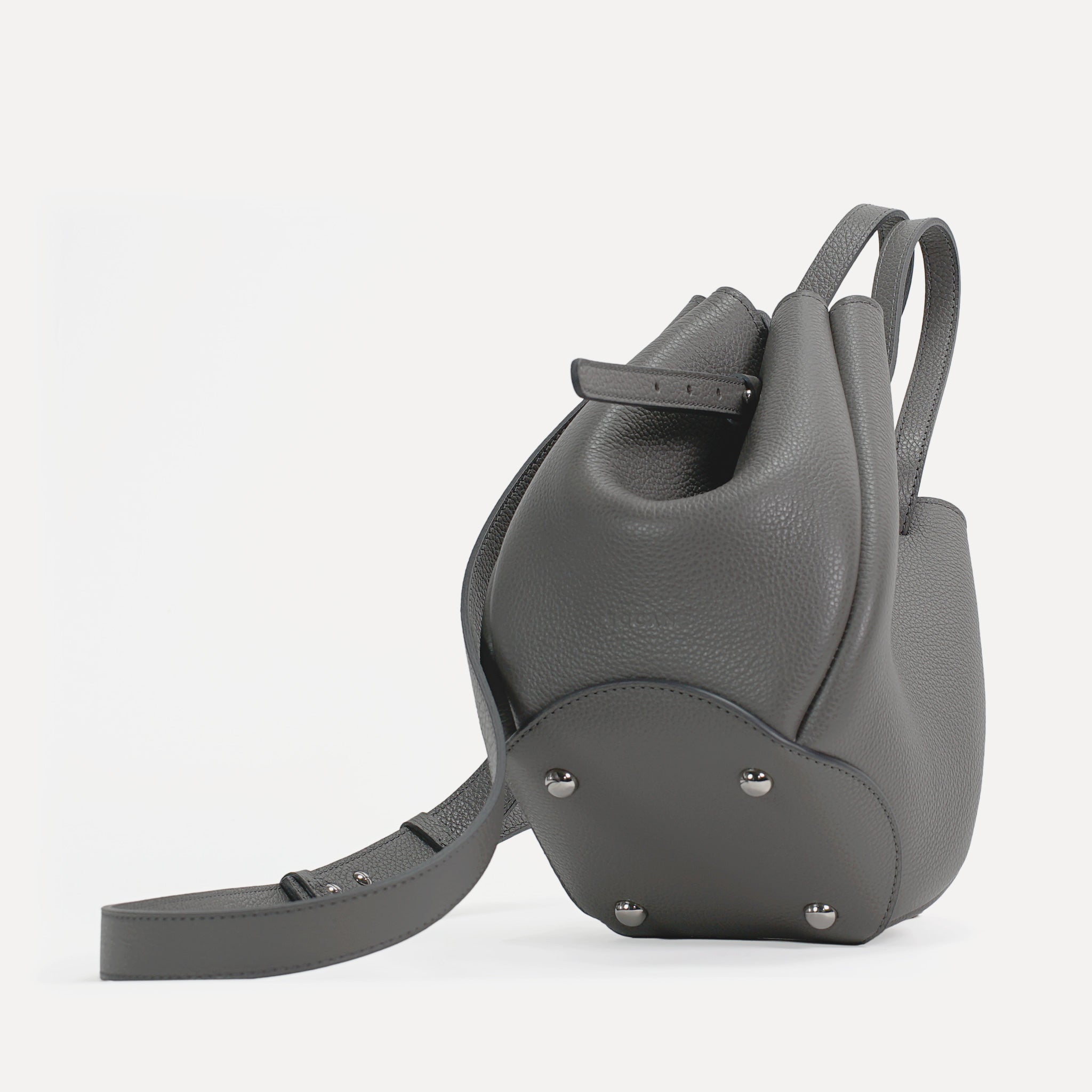 Precious dewo mini グレー Geanta Mini Pétale, Piele Texturata, Culoare Fumuriu, cu Bareta