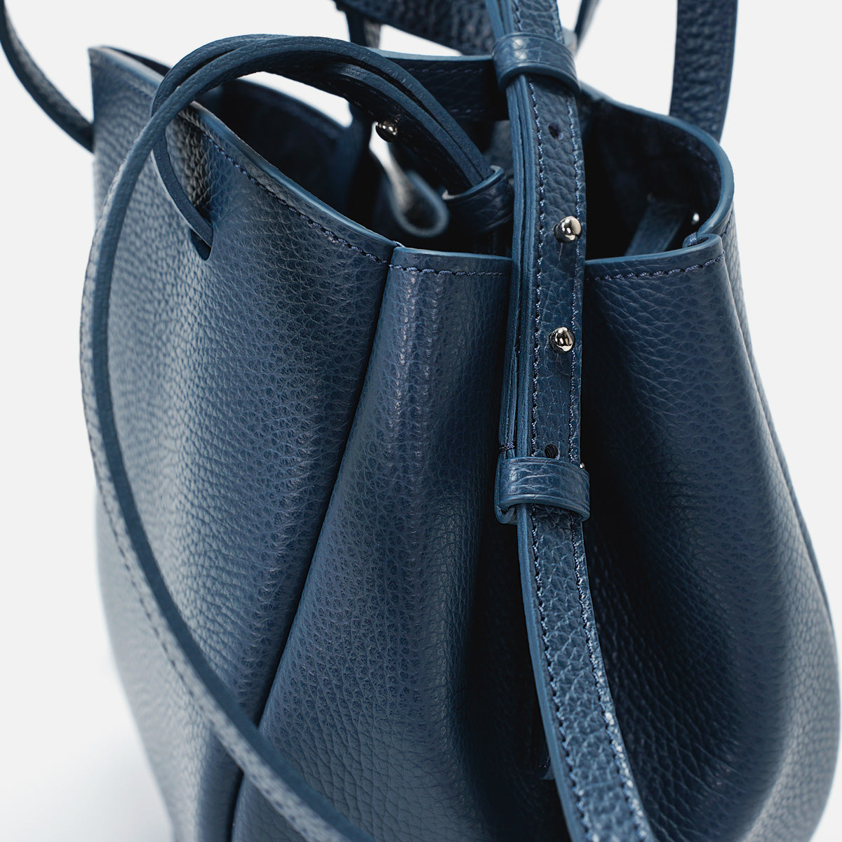 Geanta Mini Pétale, Piele Texturata, Albastru Avio, cu Accesorii