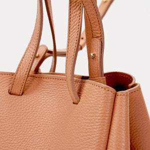 Geanta Mini Pétale, Piele Texturata, Culoare Somon, cu Accesorii