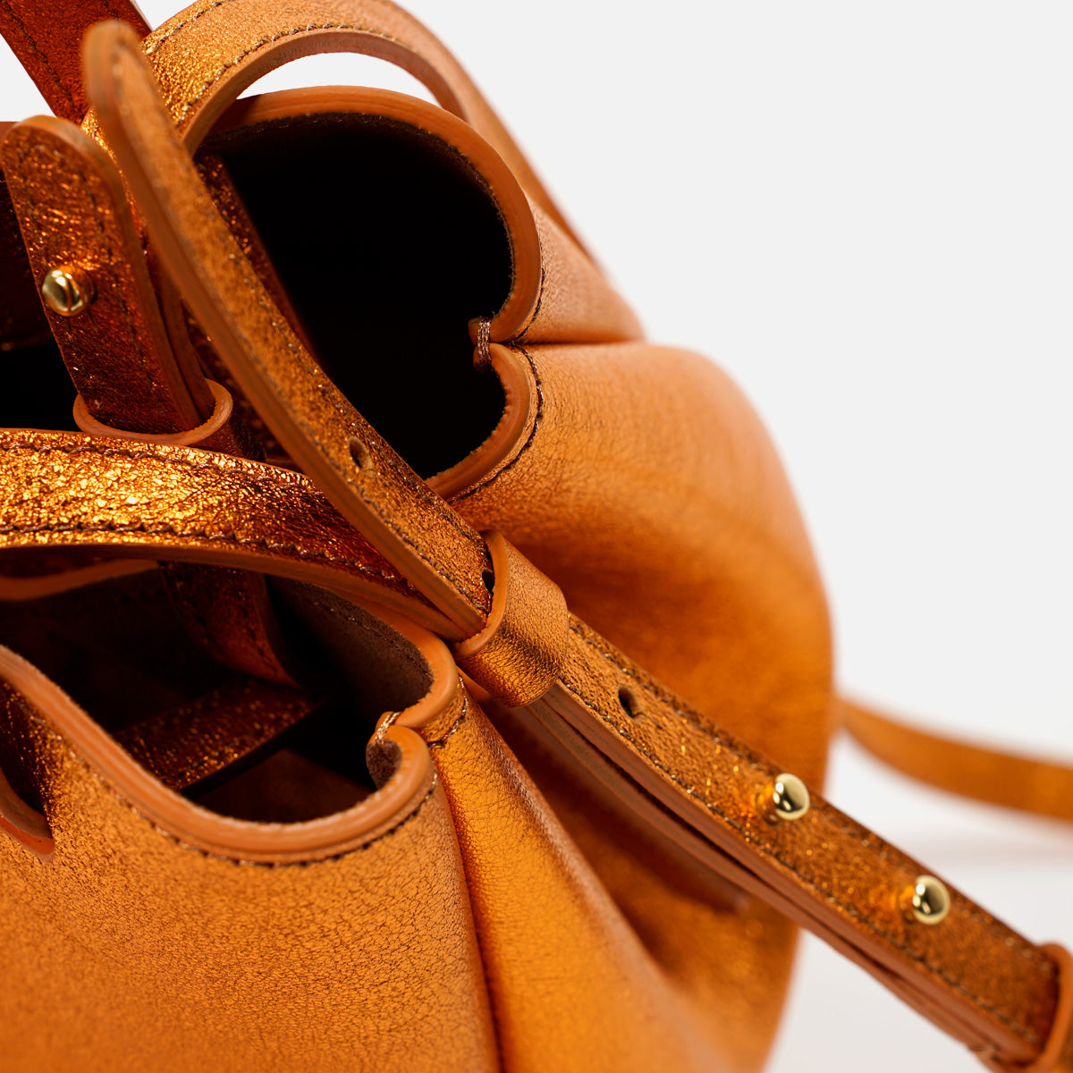 Geanta Mini Pétale, Piele Oranj Metalizat, cu Accesorii