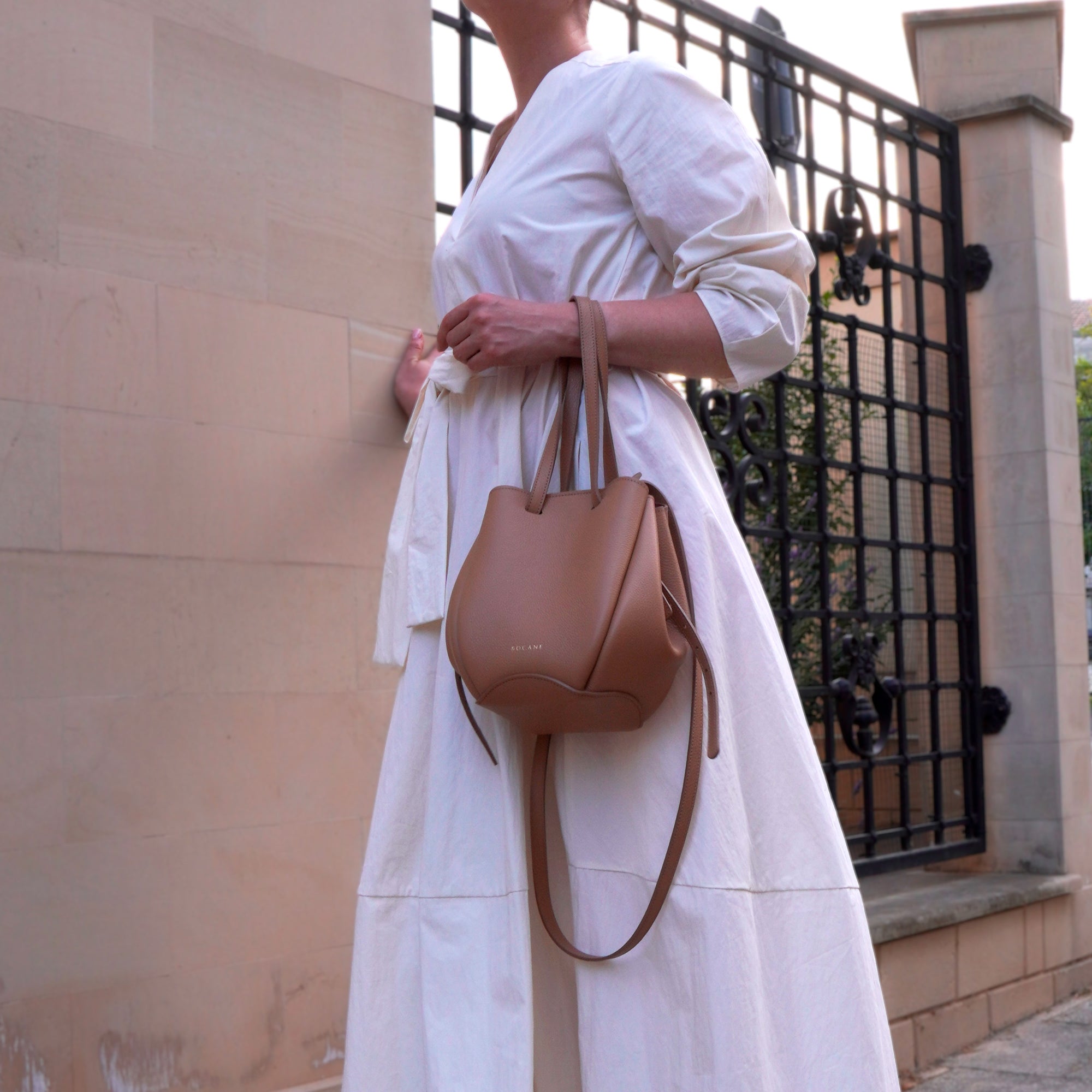 Geanta Mini Pétale, Piele Texturata, Cappuccino, cu Accesorii