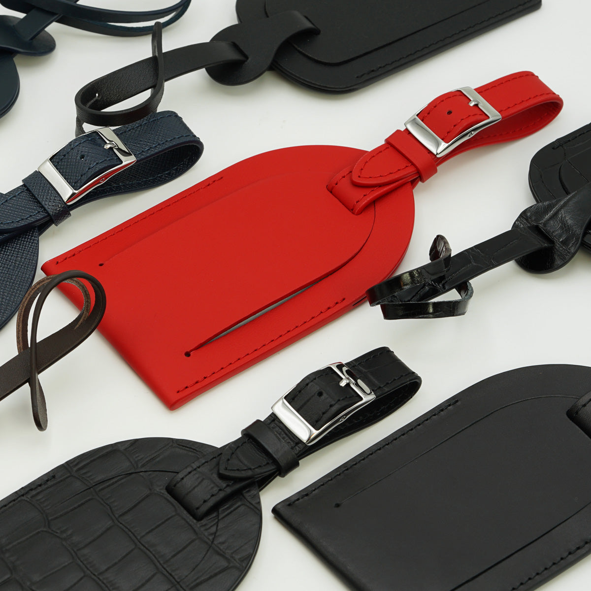 Tag Eticheta pentru Bagaje din Piele, Rosu Aprins